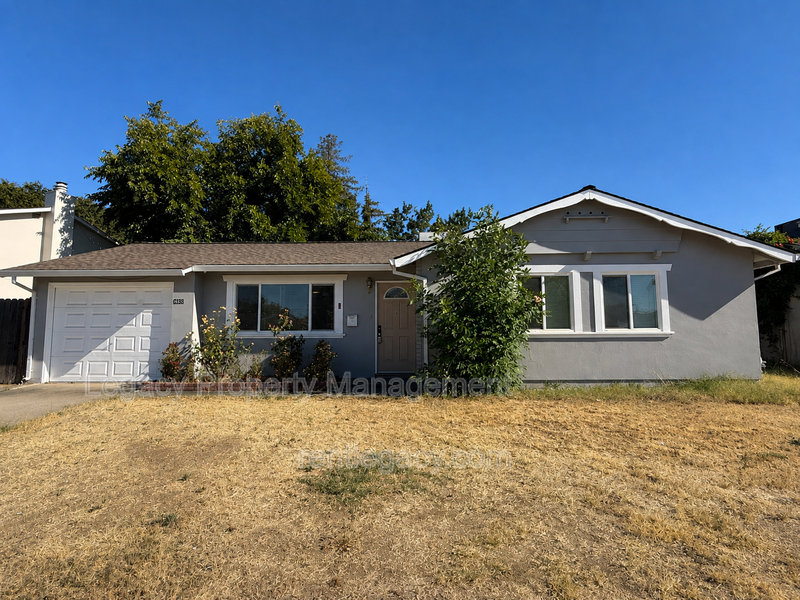 Sacramento House: 6635 Chandler Dr