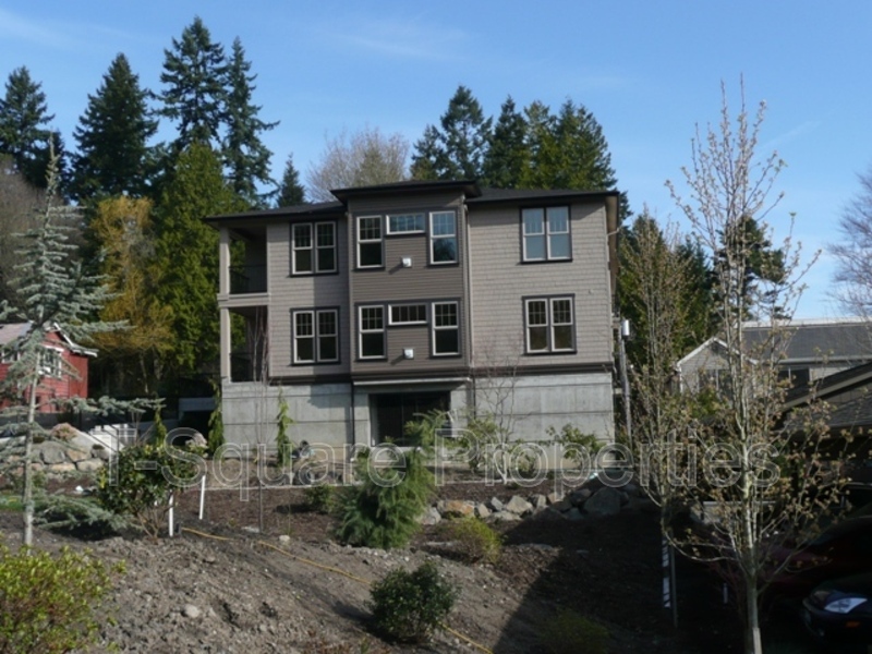 Bothell House: 9505 NE 180th St