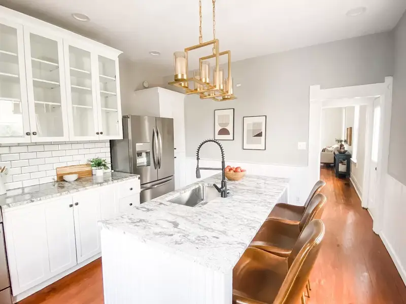 Columbus Townhome: 176 E. 2nd Ave