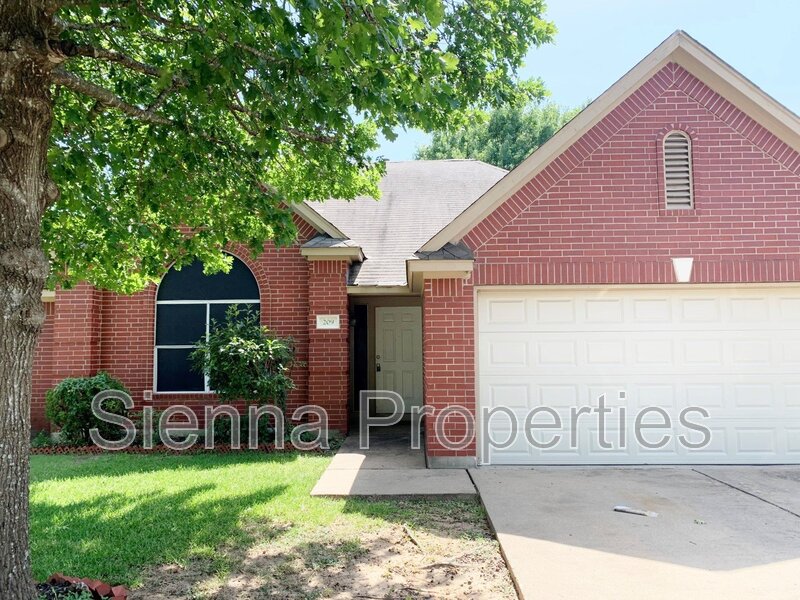Cedar Park House: 209 N Blue Ridge