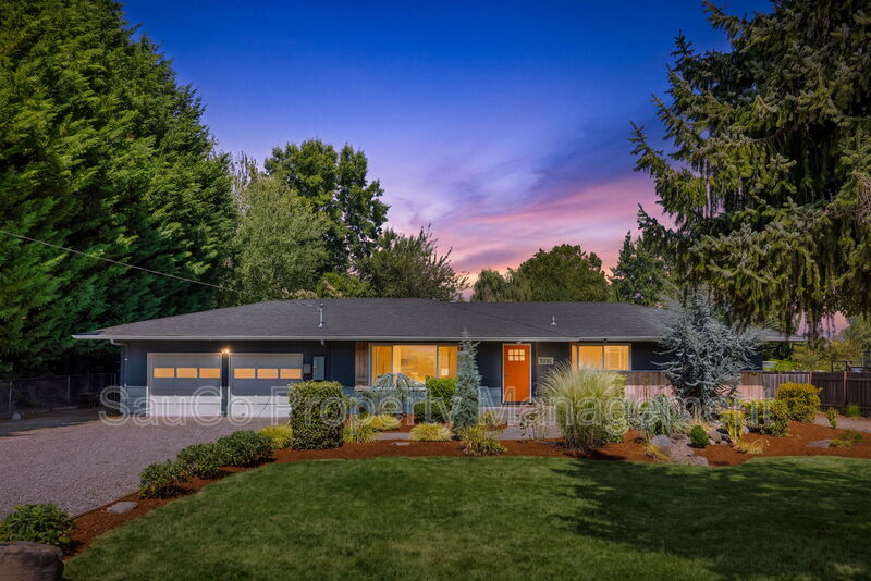 Gresham House: 5301 Southeast Welch Road