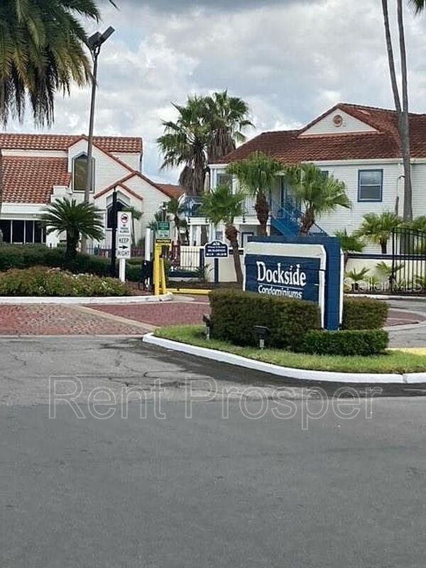 Request a Viewing for 2524 Woodgate Blvd., Unit 201 Tenant Turner