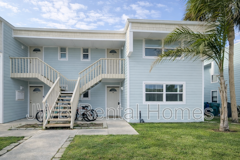 Neptune Beach Condo: 1000 3rd St #6B