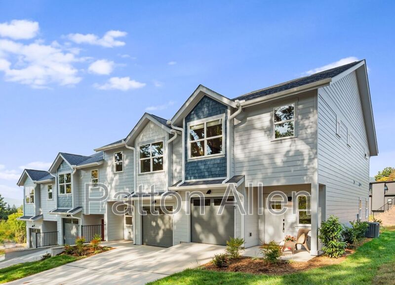 Asheville Condo: 5 Bolton