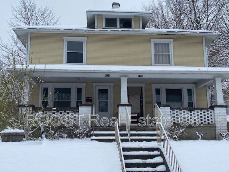 Springfield House: 1725/1727 W High St.