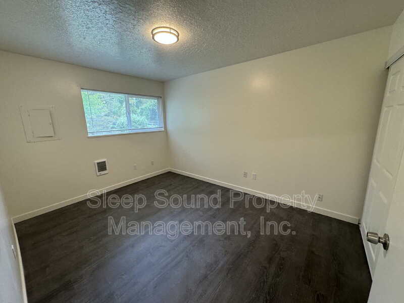 Portland Condo: 3123 SW Dolph Ct