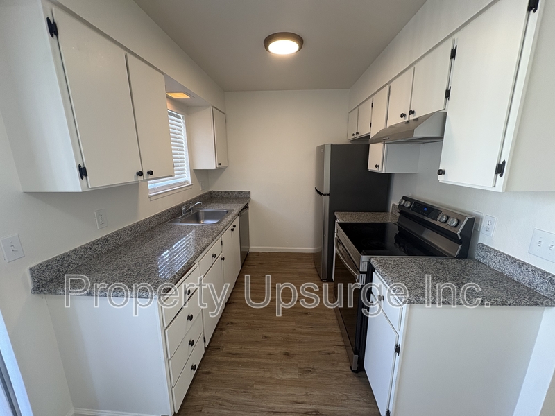 Redding Condo: 715 Mary St