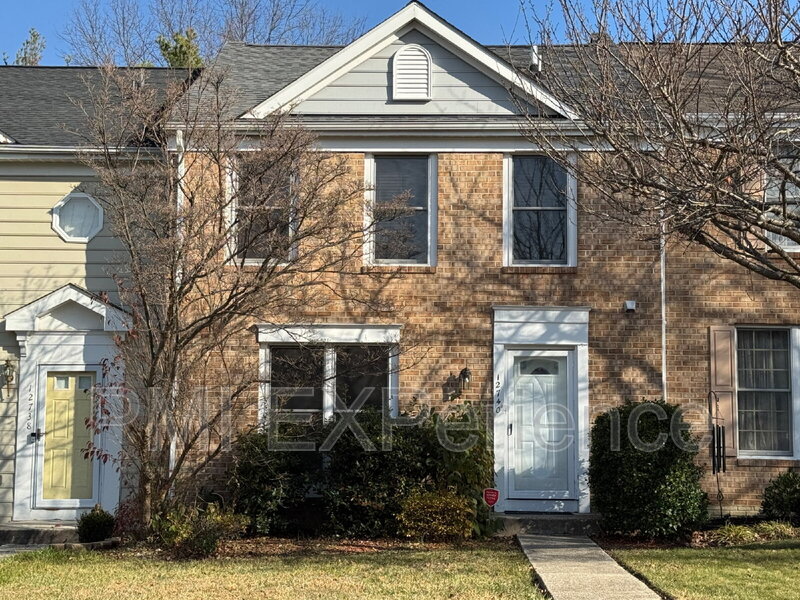 Upper Marlboro House: 12740 Wedgedale Ct