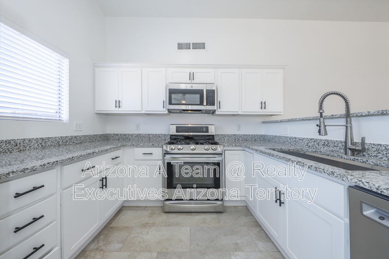 Tucson House: 8873 East Rose Tree Drive