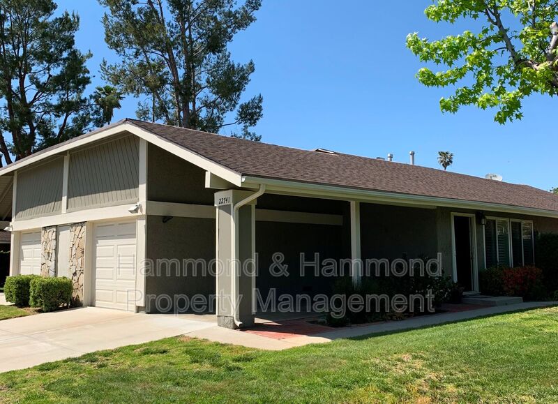 West Hills House: 22741 Bassett St.