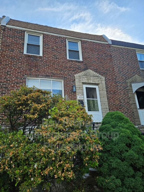 Philadelphia House: 4333 Marple St