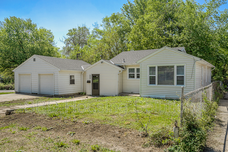 Independence House: 711 E Fair St
