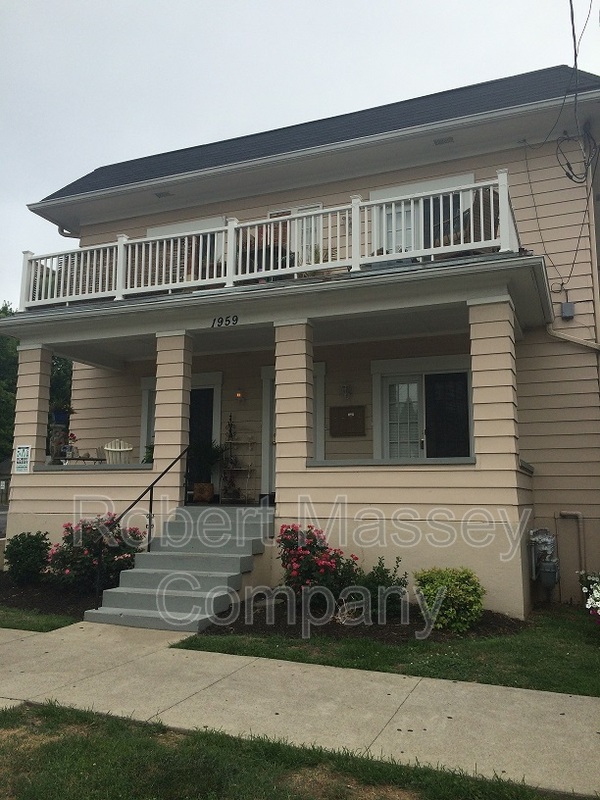 Louisville Condo: 1959 Duker Avenue