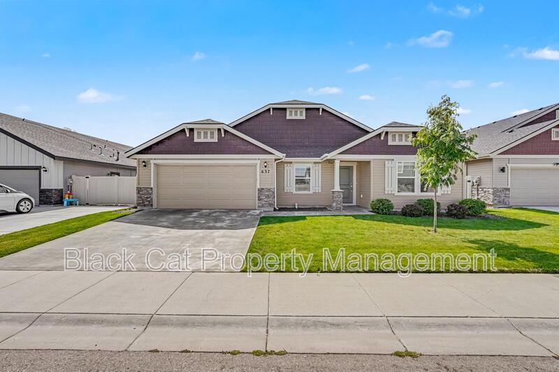 Kuna House: 637 E Warrior Basin St