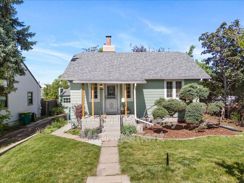 Wheat Ridge House: 3077 Benton St