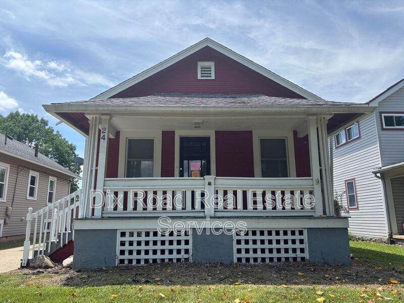 Dayton House: 24 Lutz Avenue