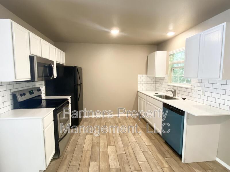 Fayetteville Condo: 1526 North Addington Avenue - 1