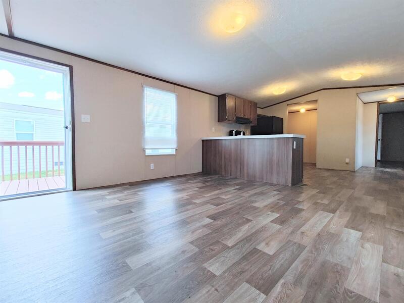 Rocky Mount House: 337 West Tower Lane