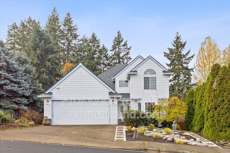 Beaverton House: 7533 SW Applegate Drive