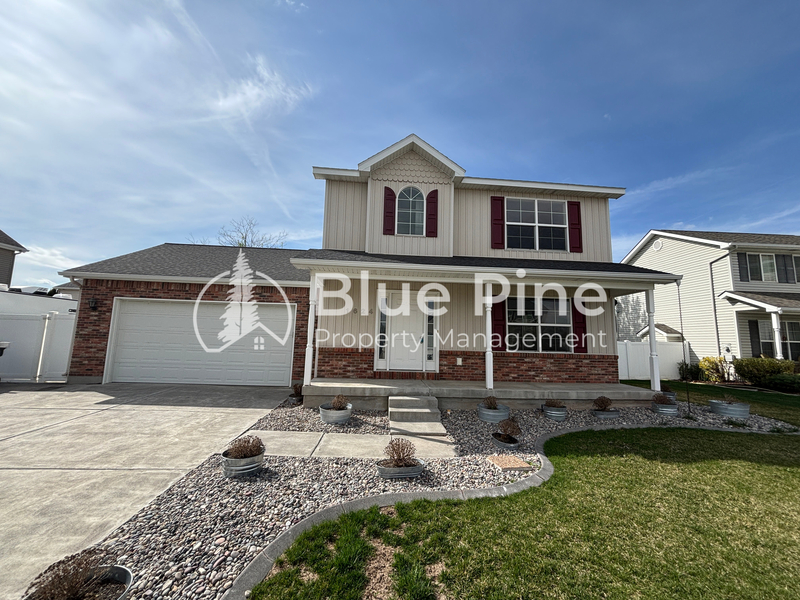 Idaho Falls House: 1624 Summer Way
