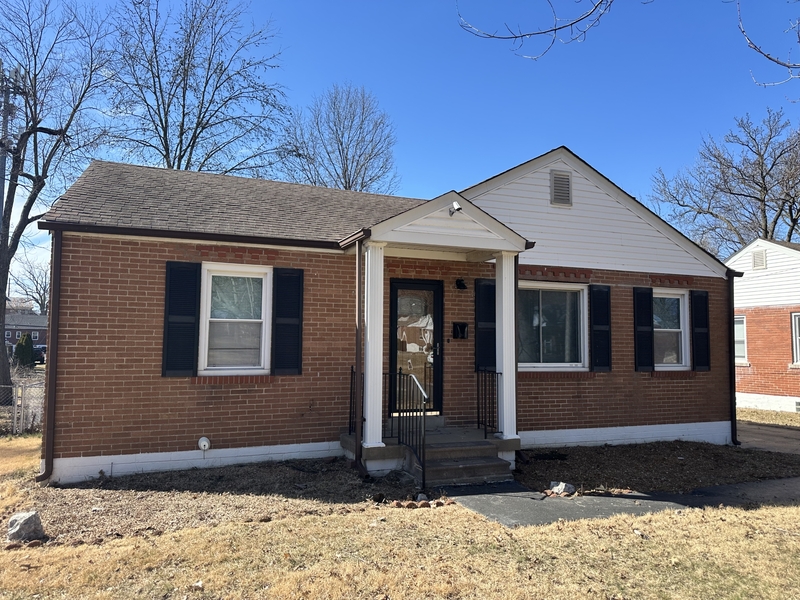 Florissant House: 1475 West Duchesne Drive