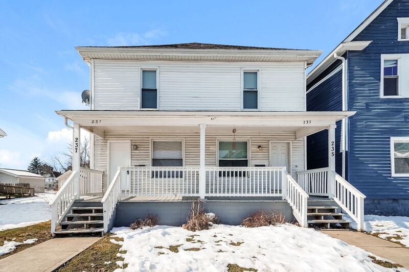 Columbus House: 237 Avondale Ave