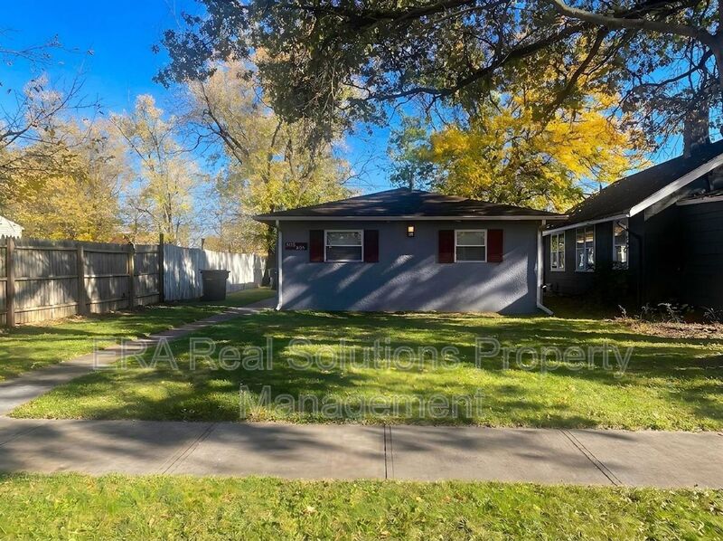 Columbus Condo: 2206 McGuffey Rd