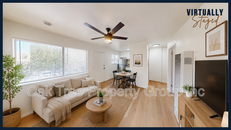 Oakland House: 1520 Castro St