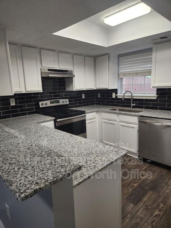 Irving Condo: 4004 W. Pioneer Dr.