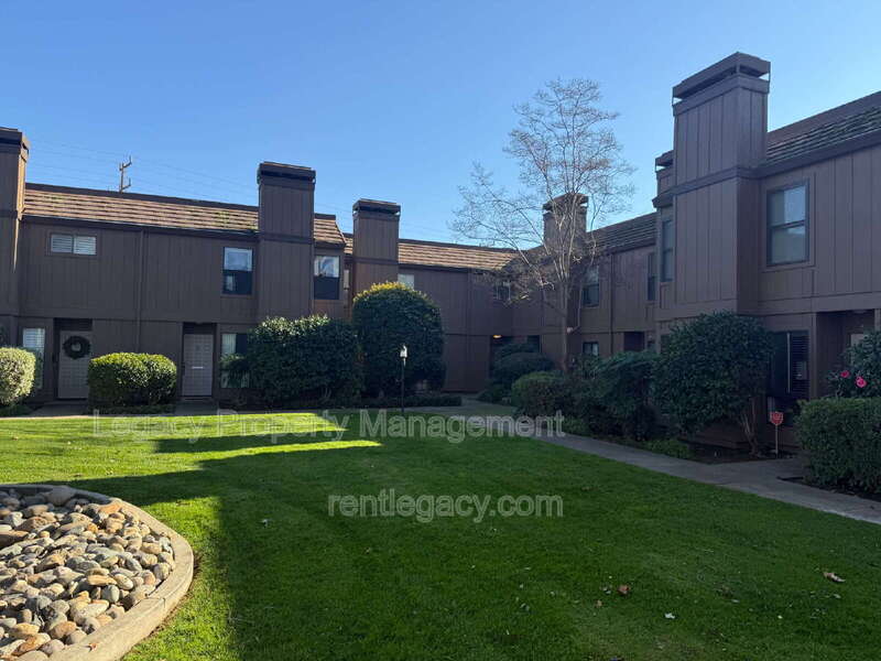 Sacramento Condo: 2298 Sierra Blvd
