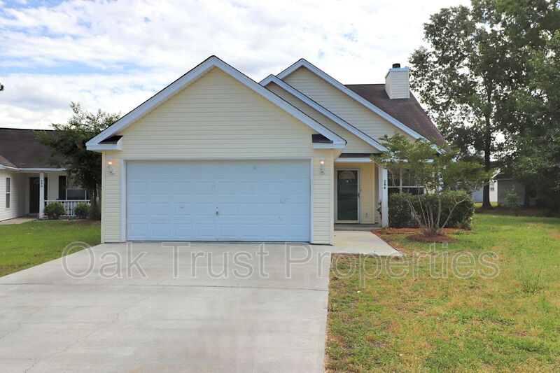 Goose Creek House: 294 Hastings Dr