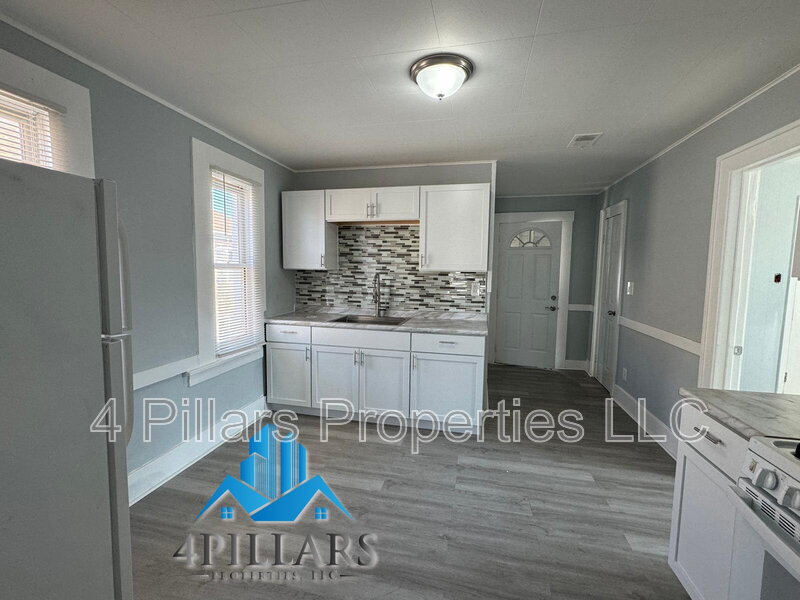 East Chicago Condo: 1115 West 150th Street