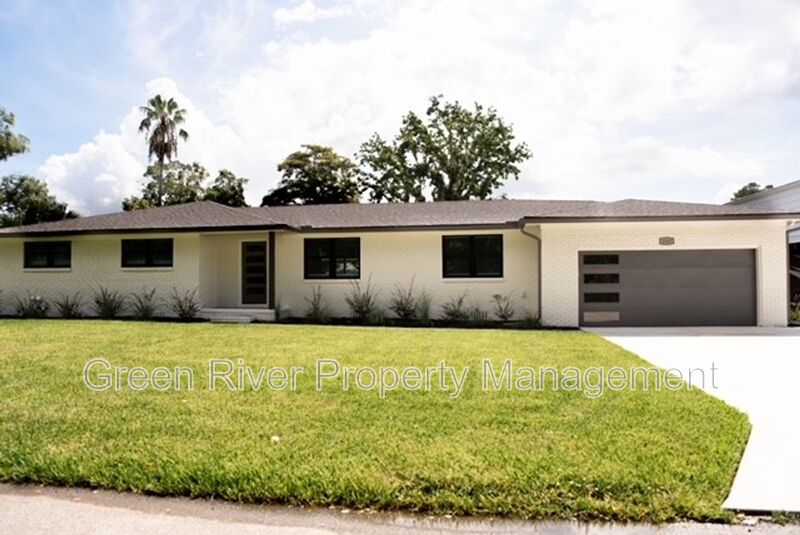 Fleming Island House: 3165 Creighton Forest Dr