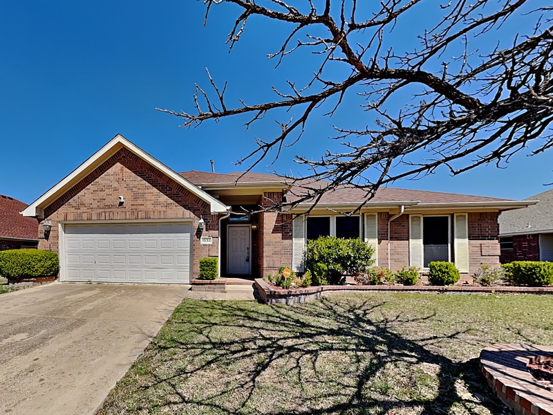 Cedar Hill House: 1032 Bending Oak Dr