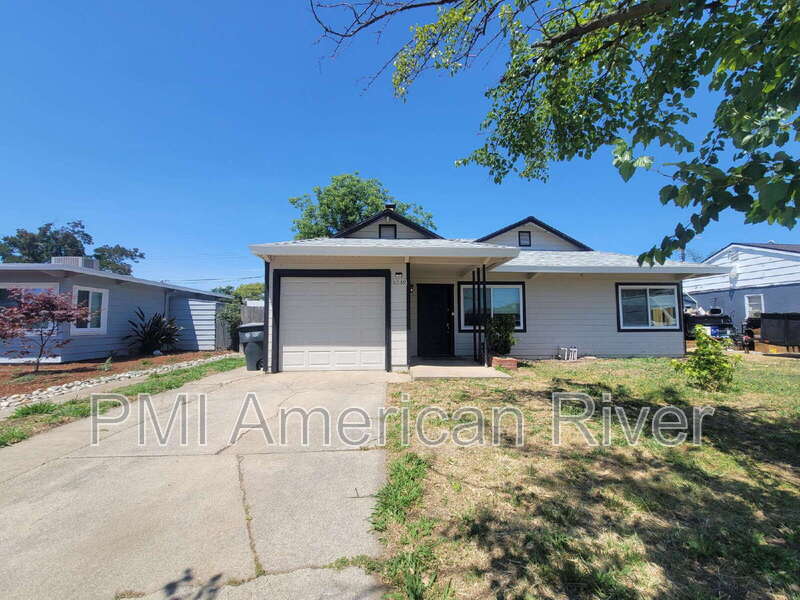 Sacramento House: 6039 35th Ave