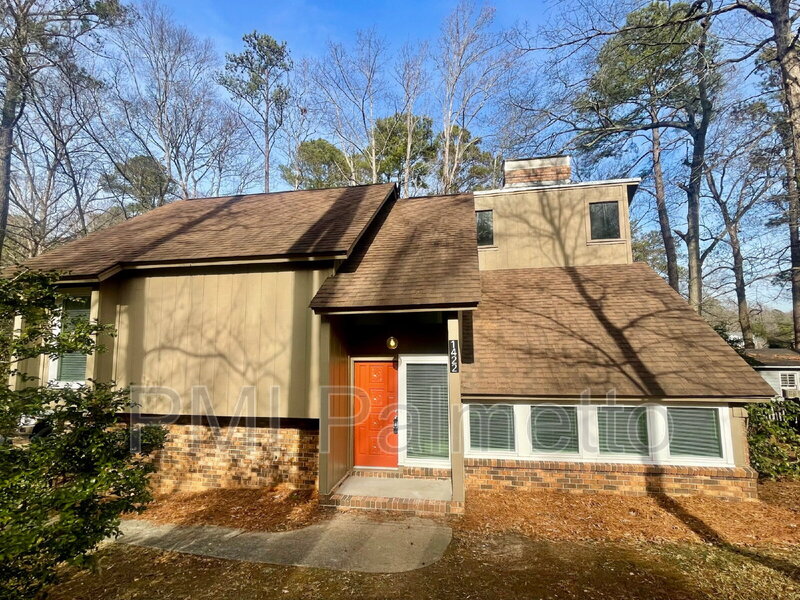 Columbia House: 1422 Beaver Dam Rd