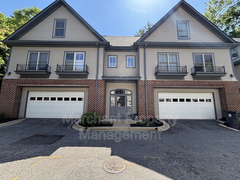 Greenville Townhome: 708 Bennett Street