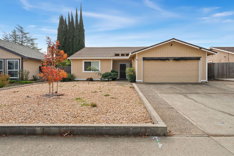 Sacramento House: 10028 Biscanewoods Way