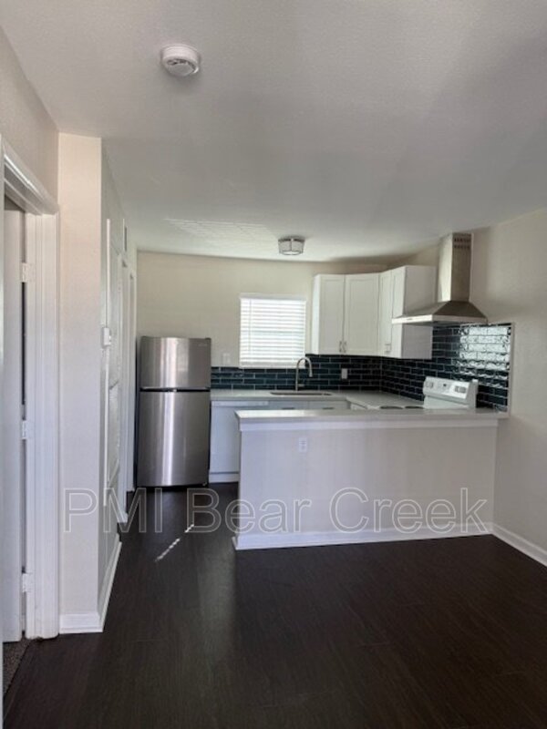 Houston Condo: 1824 Thonig Road