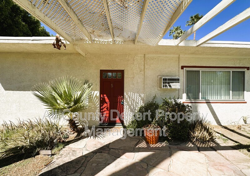 Palm Desert Condo: 44651 San Pascual Avenue