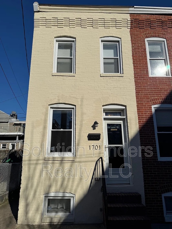 Baltimore Townhome: 1701 Olive St