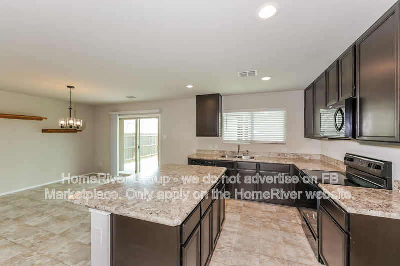 Fort Worth House: 6220 Jackstaff Dr