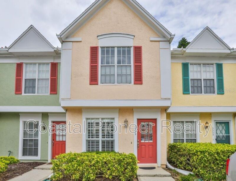 Tampa Townhome: 3355 W Wyoming Cir.