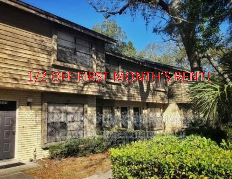 Largo Townhome: 12091 117th St N