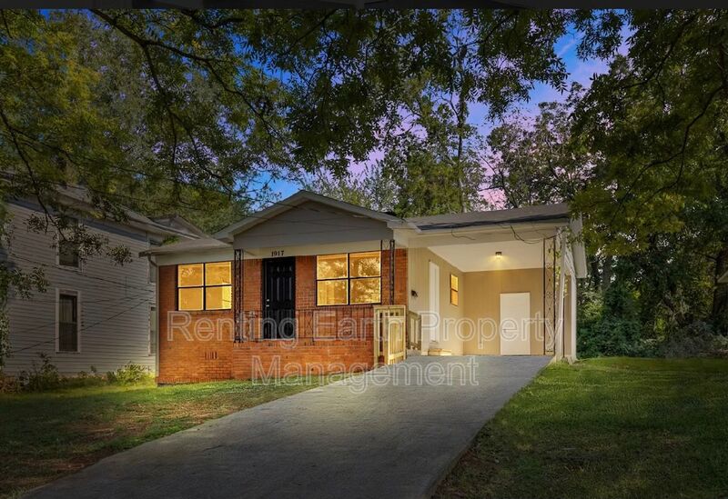 Birmingham House: 1917 49th St Ensley