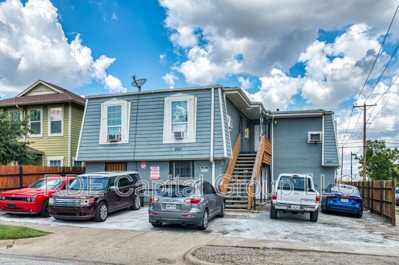 Fort Worth Condo: 1037 E Tucker St