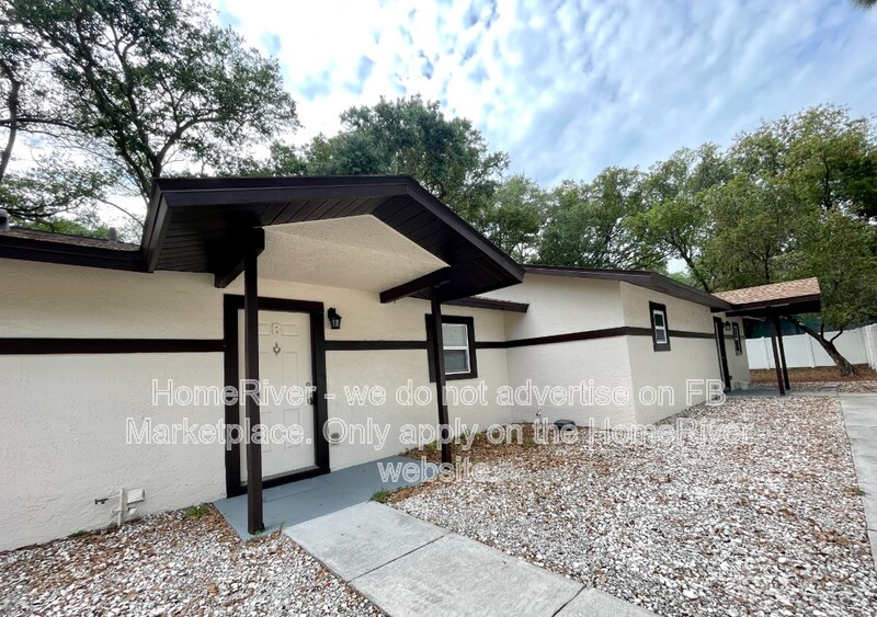 Clearwater Condo: 2878 Whitney Rd