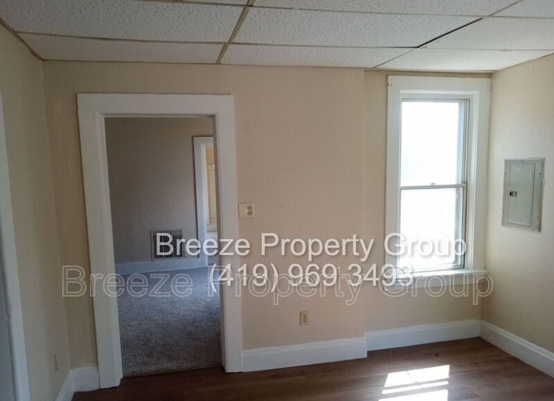 Toledo House: 135 Everett St