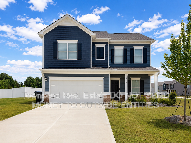 Fayetteville House: 1716 Nesting Trail Dr.