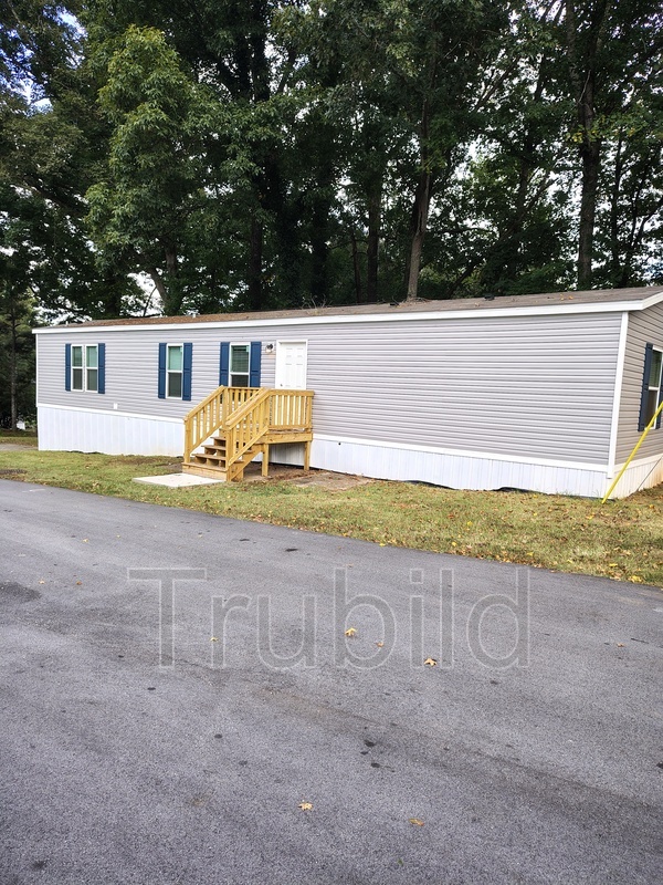 ELLENWOOD House: 4 Griff Lane North